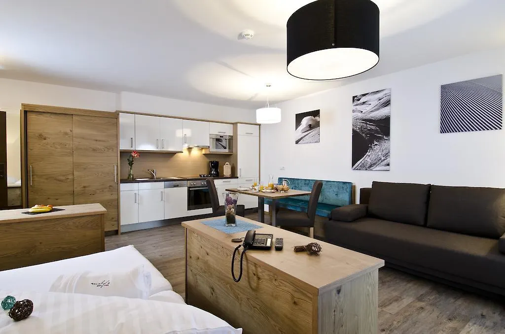 Aparthotel Wolfs Aparts + More Ischgl
